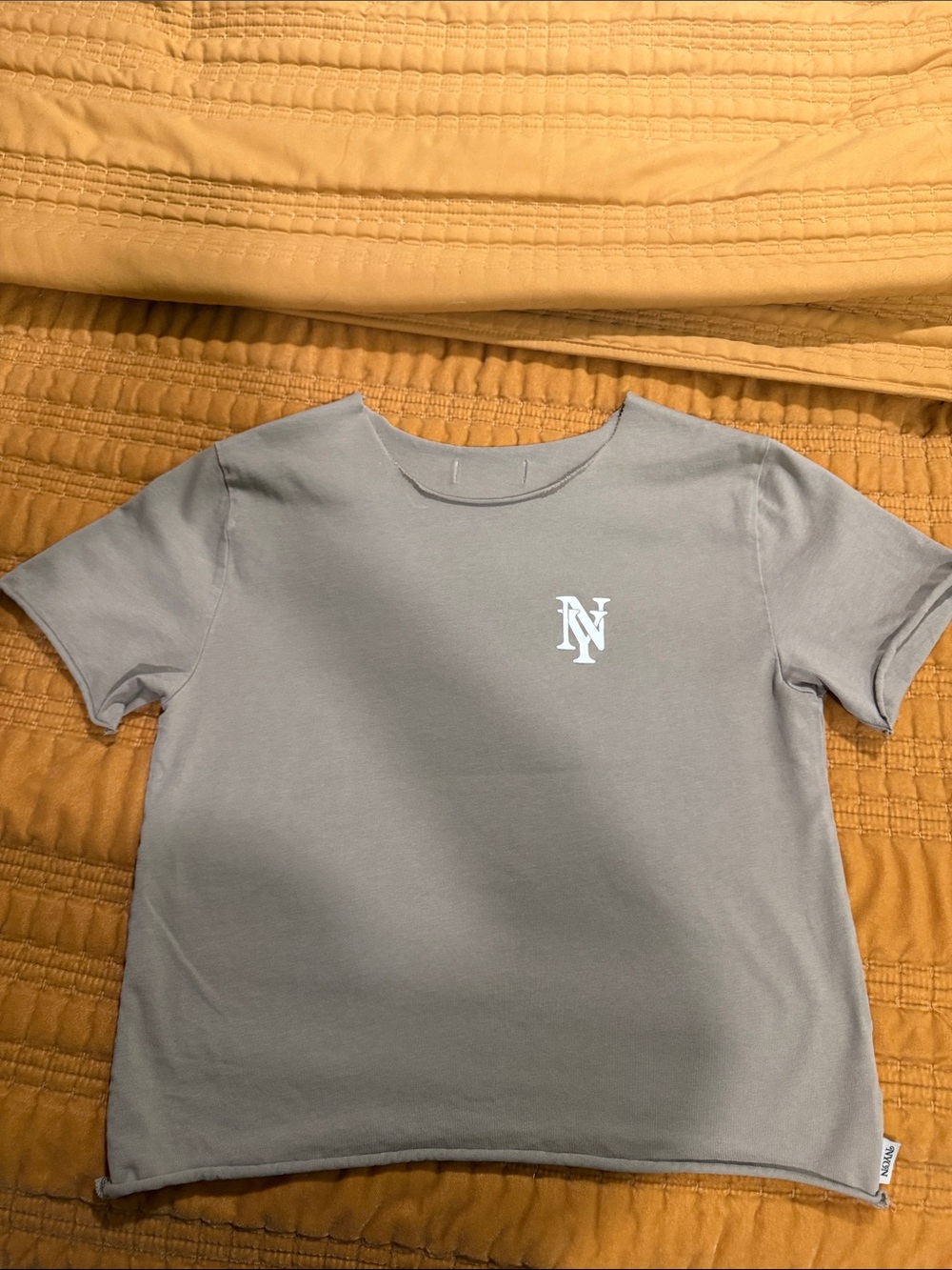 NYON Women’s BEIGE Cropped Short-Sleeve Tee - Small. BNWT